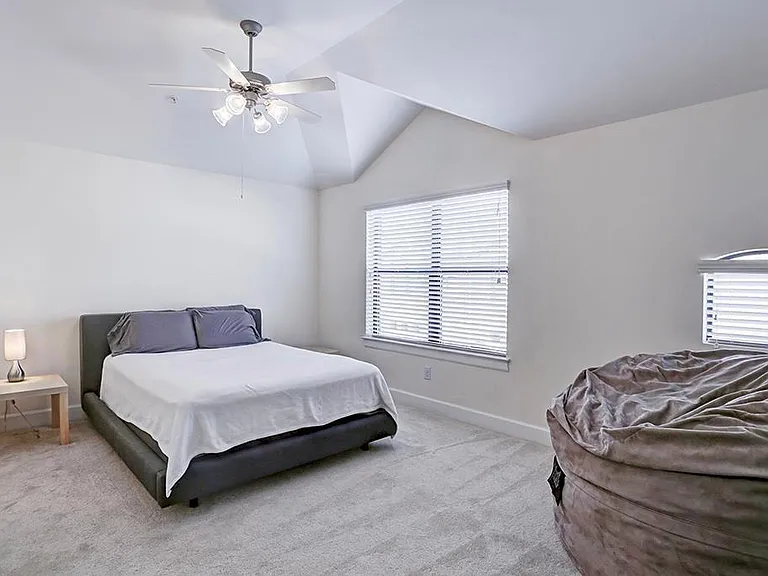648 Westcross St #303 — Photo 8
