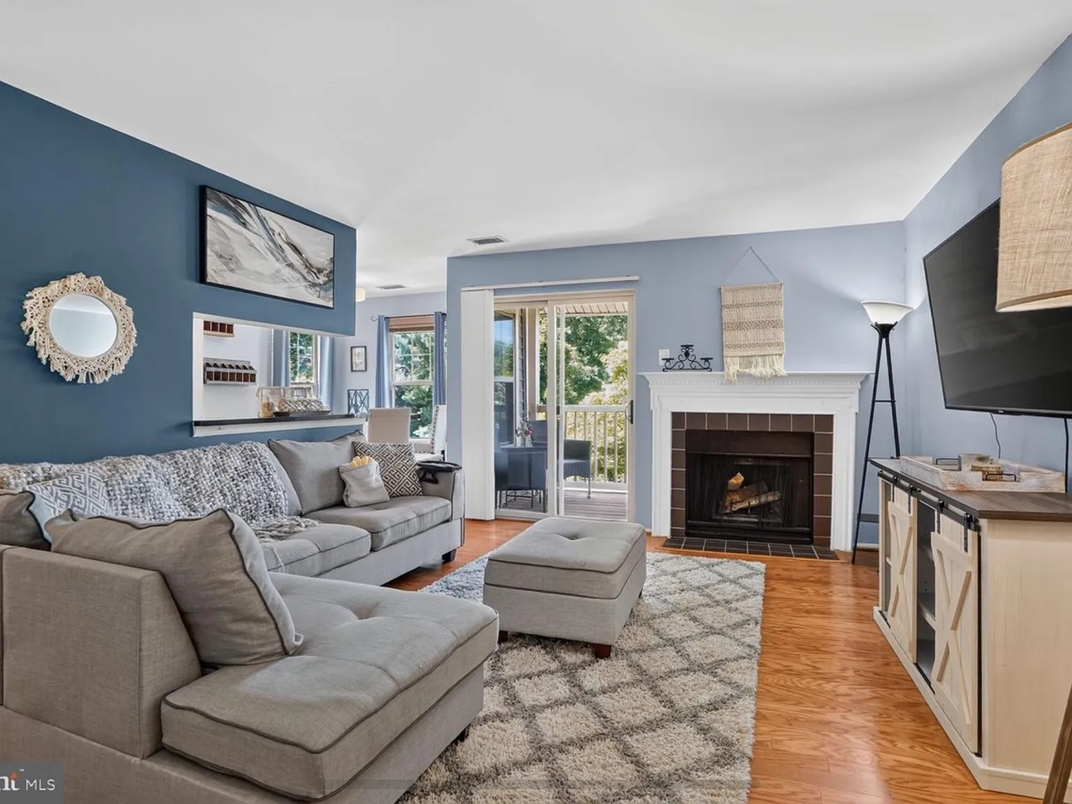 Ascot Way, Reston — Photo 1