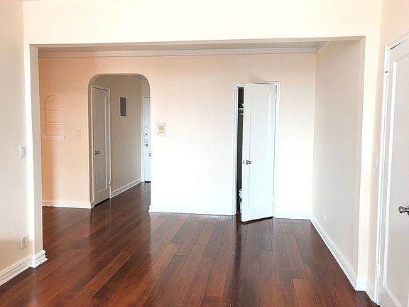 2nd image of 4142 50th St APT 3B