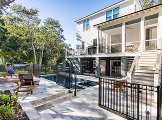 4 Great Heron Ct, Isle Of Palms, SC 29451