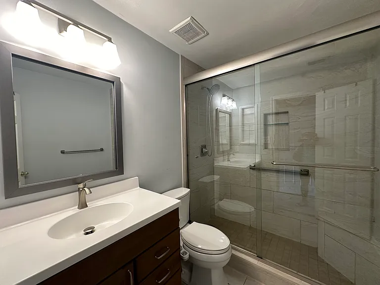 909 Chigwell Rd — Photo 23