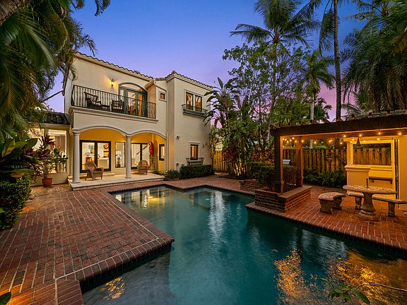 2nd image of 347 Poinciana Drive