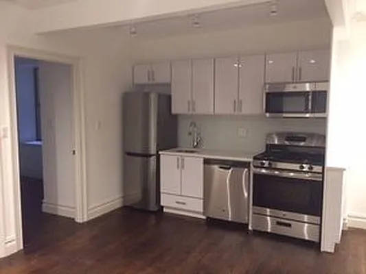 Rented by Compass | media 44