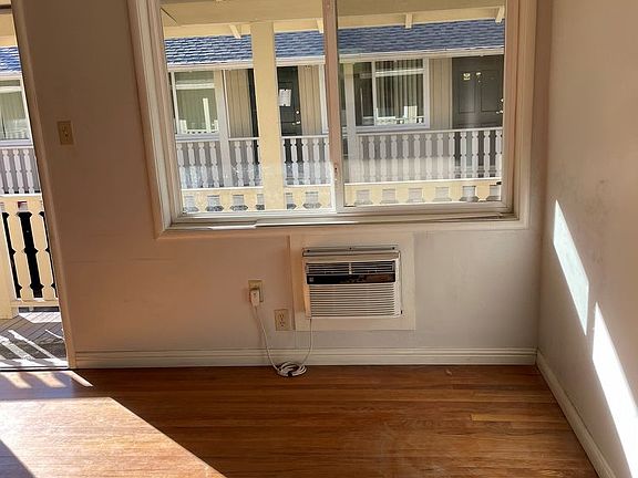 4th image of 1813 N St APT 12