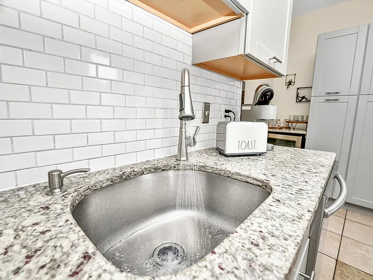 12 Ferndale St #2 — Photo 14