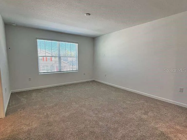 9872 Walkway Dr — Photo 12