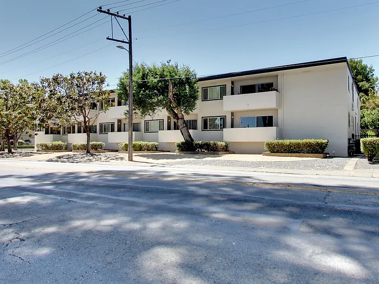 1500 Newlands Ave #206 — Photo 26