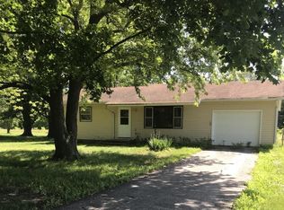 17519 River Rd N, Cordova, IL 61242