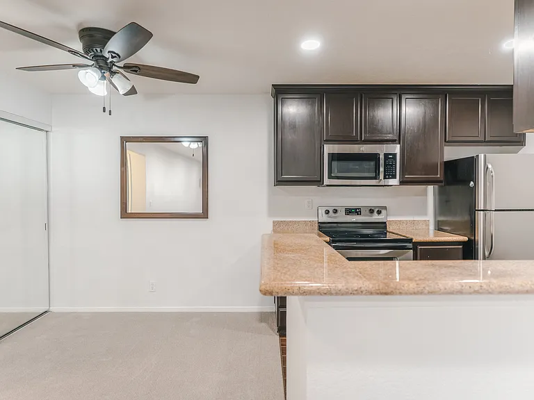 2766 Somerset Park Cir — Photo 14