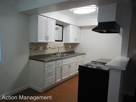 2nd image of 777 Loma Ave APT 03