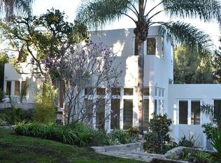 11798 Kearsarge St, Los Angeles, CA 90049