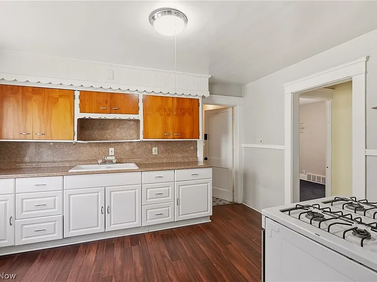515 E 143rd St #DOWNSTAIRS — Photo 2