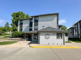 312 Hillcrest