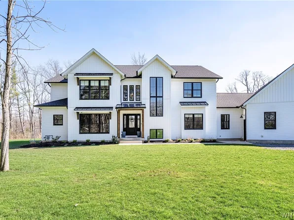 6750 Clinton St, Elma, NY 14059