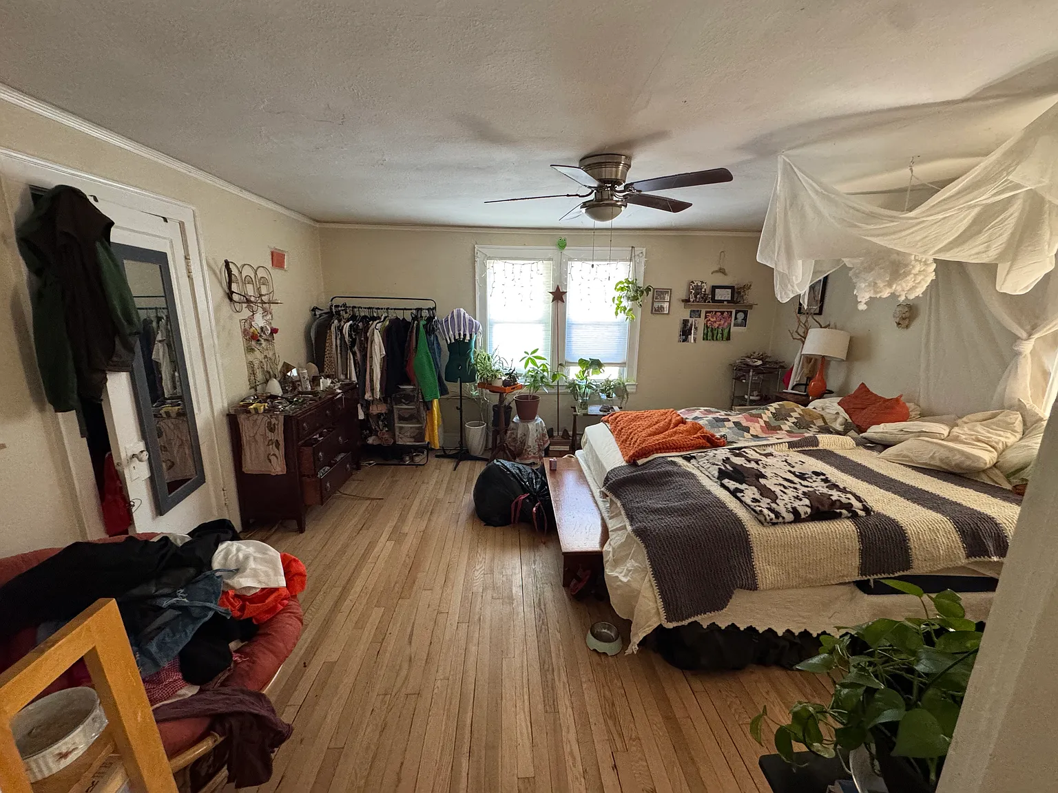 183 Riverview Dr — Photo 2