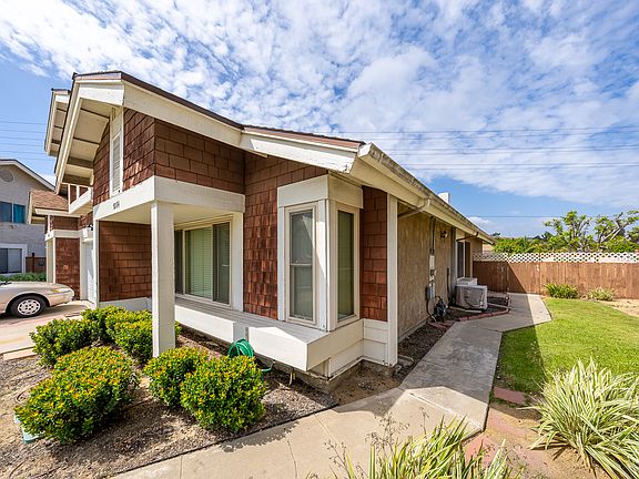 2nd image of 7084 Deerhurst Ct