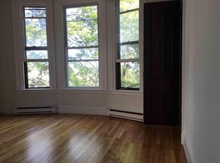 19 Crescent St #A, Portland, ME 04102