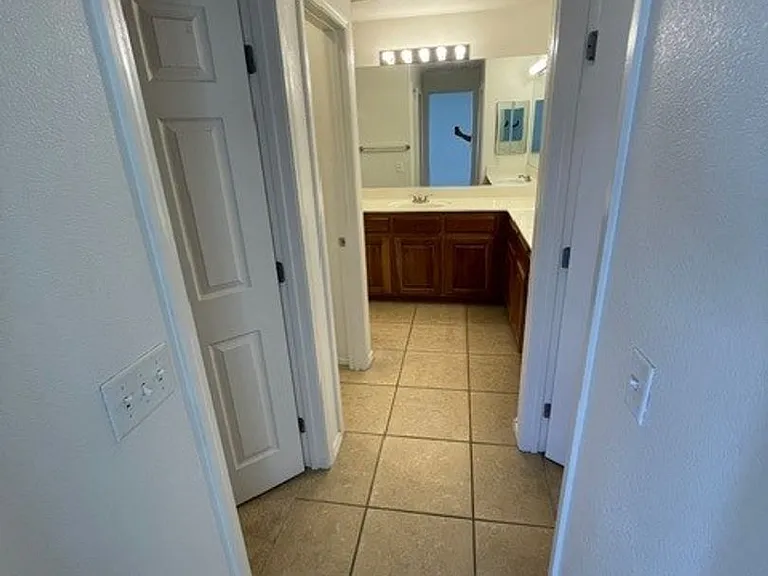 4721 Chino Peak Ct — Photo 35