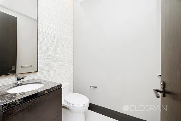 Rented by (Legacy) Elegran | media 37