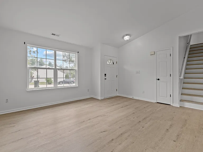 3676 Watkins Ridge Ct — Photo 8