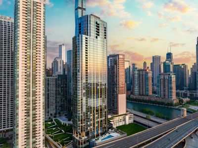 211 N Harbor Dr #2103, Chicago, IL, 60601