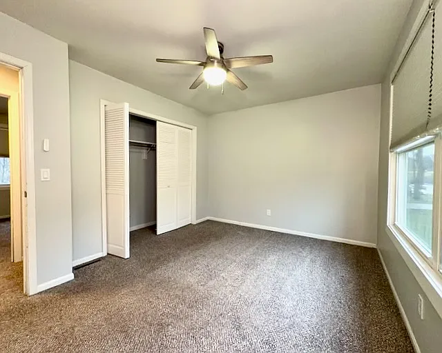 521 Cedar St NE — Photo 12