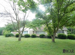 6508 Douglas Rd, Lambertville, MI 48144