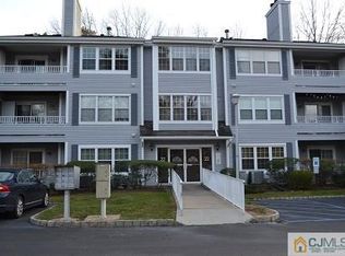 2209 Candlelight Ct #2209, Helmetta, NJ 08828