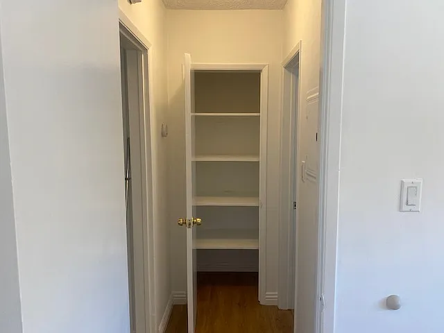 HALLWAY & LINEN CLOSET