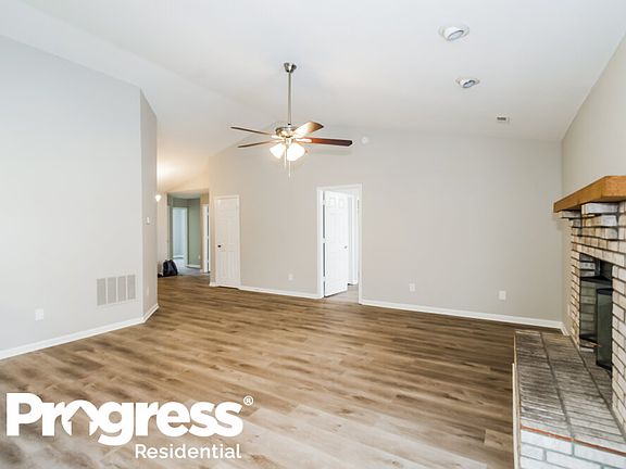 4th image of 7645 Blue Willow Dr