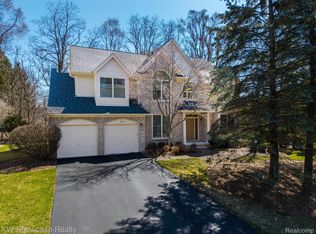 2773 Nicole Ct, West Bloomfield, MI