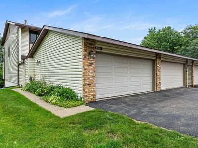 13521 Heather Hills Dr, Burnsville, MN, 55337