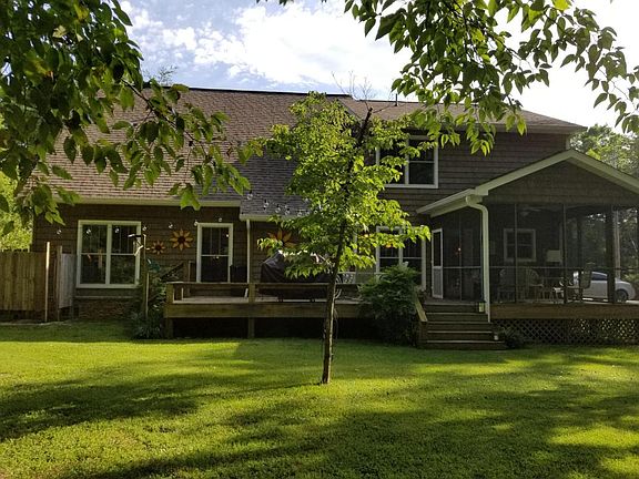 3rd image of 3959 Gamble Ln