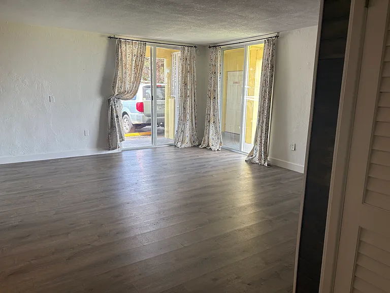 3820 Ocean Beach Blvd #10 — Photo 7