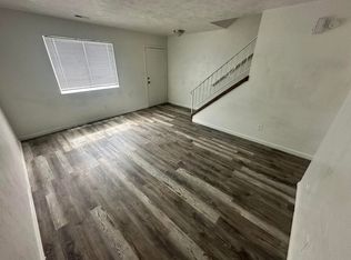 2102 Mohawk Rd APT D, Pueblo, CO 81001