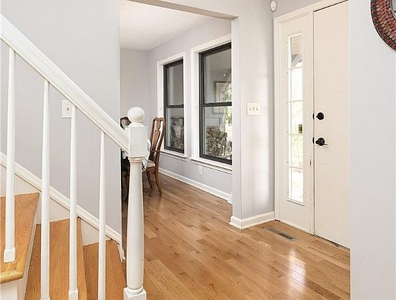 4th image of 17528 Indian Hills Dr