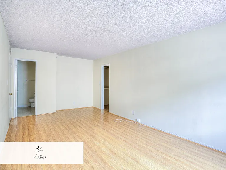 125 S Sierra Madre Blvd #104 — Photo 20