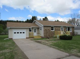 3352 Saint Adalberts Rd, Rosholt, WI 54473