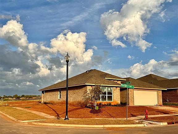 3rd image of 1121 Blackjack Creek Dr