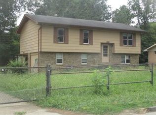 242 Headlyn Dr, Hixson, TN 37343