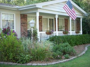 409 S Greenbriar Rd, Carterville, IL 62918