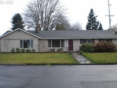 1st image of 1005 NE 111th St