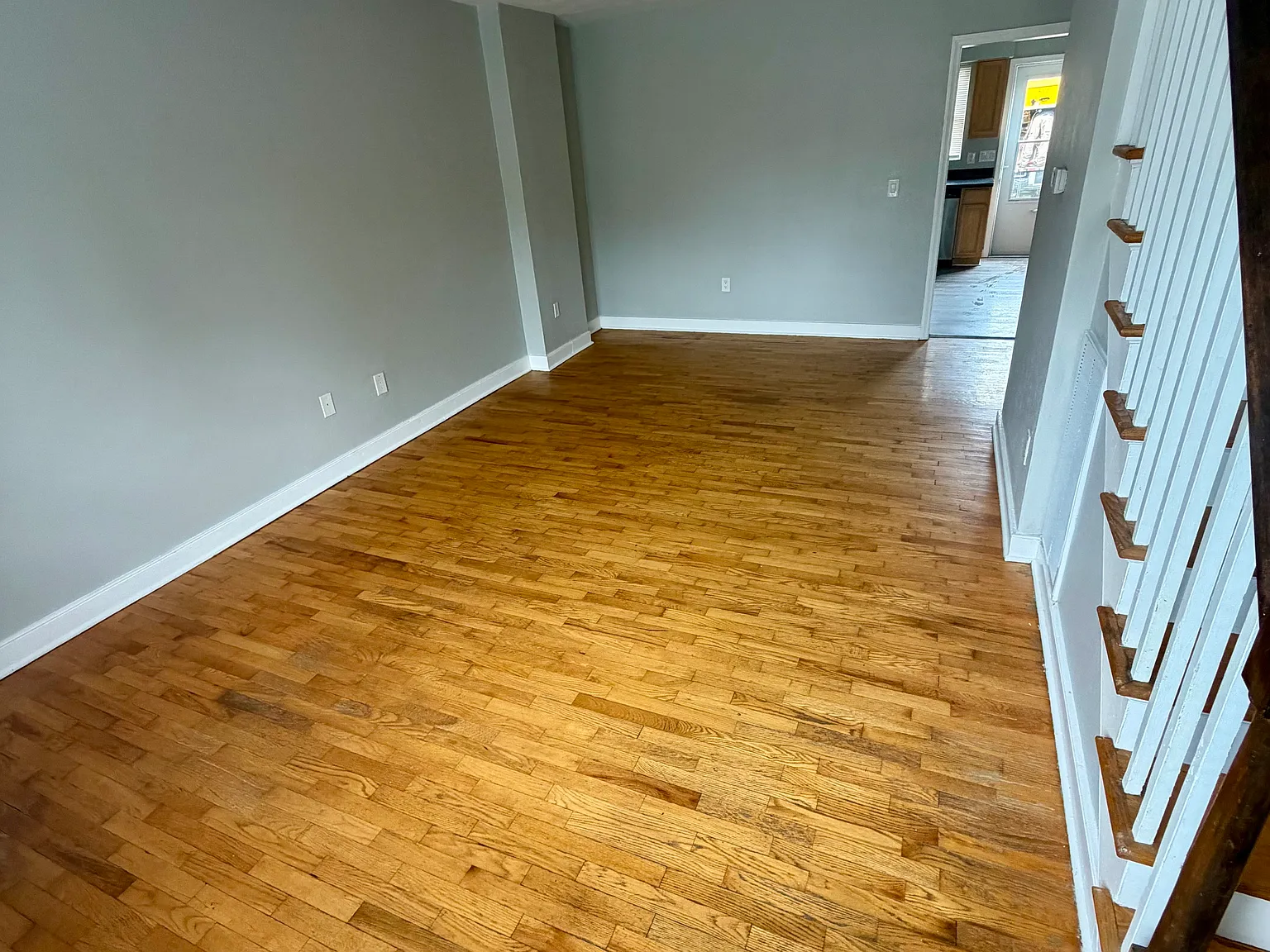 2 bed, 1040 sqft, $1,600 — Photo 2