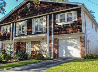 51 Fieldstone Rd, Staten Island, NY 10314