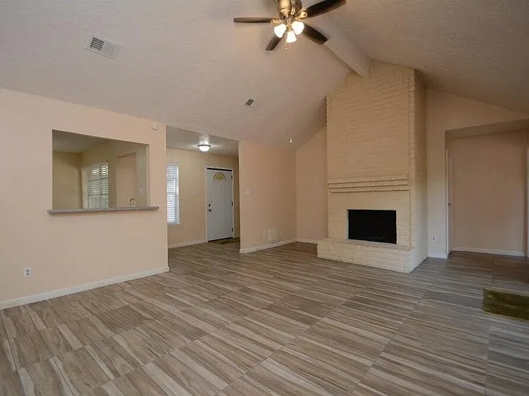 15 S Tallowberry Dr — Photo 6