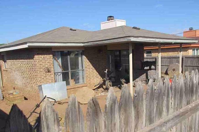 2nd image of 3944 Richmond St