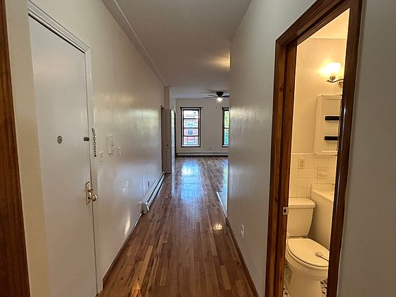 4th image of 324 Van Brunt St #2