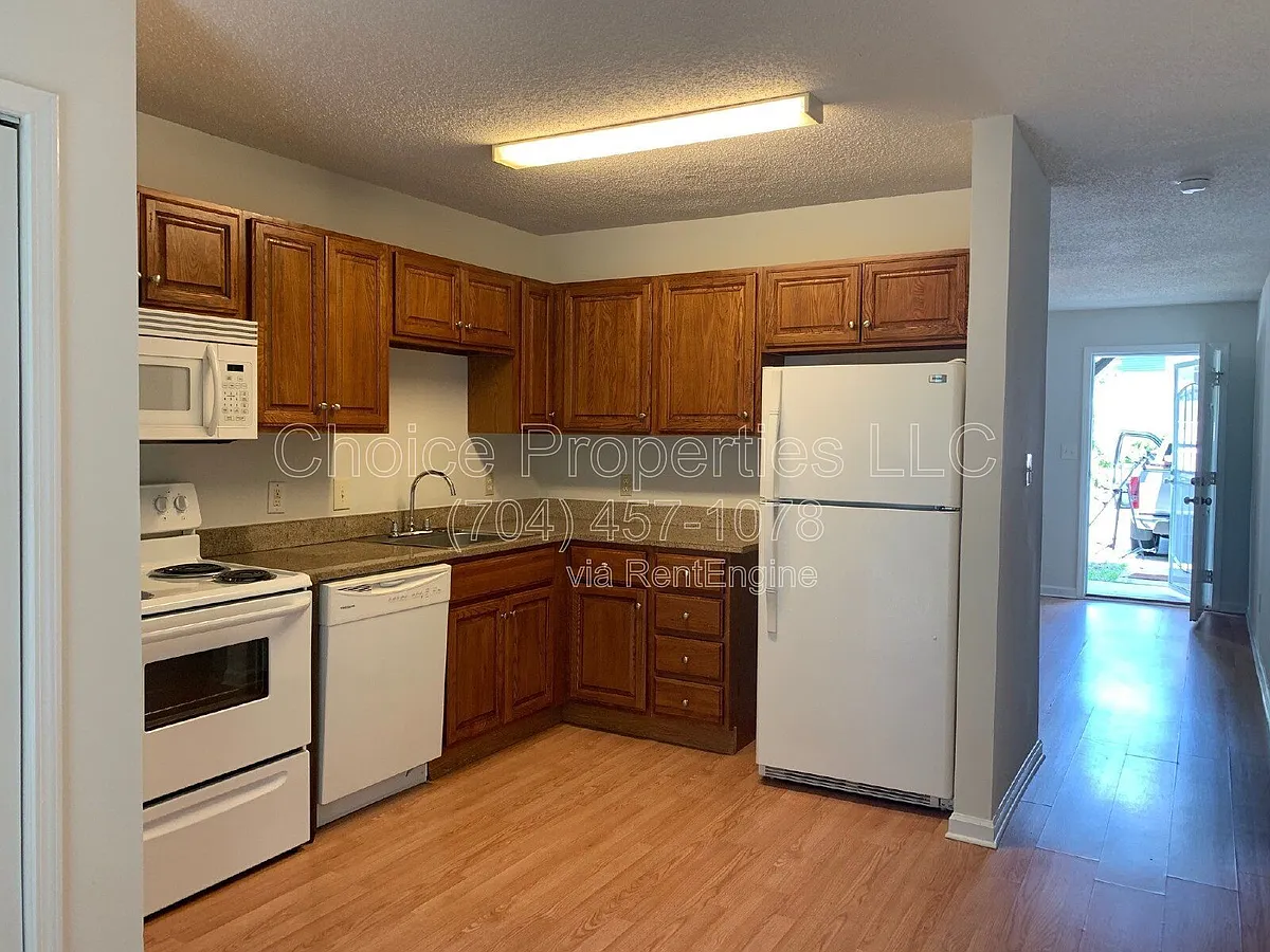 Building Photo - 56 Tribune Ave SW #F