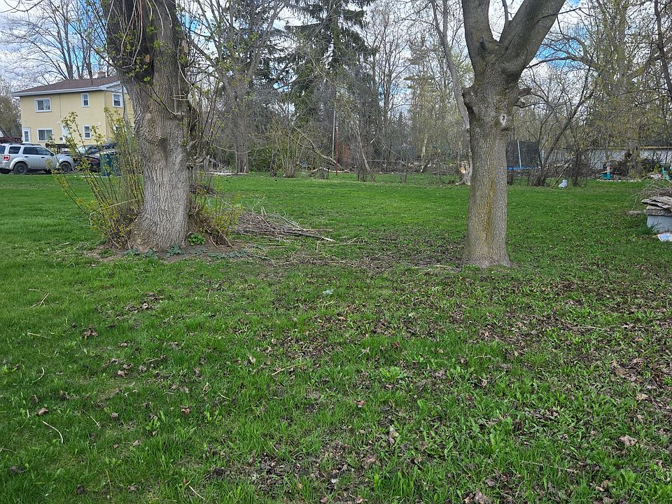 2nd image of 0 James St E