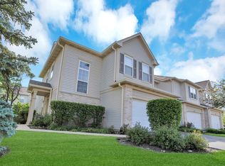 2148 Sunrise Cir, Aurora, IL 60503